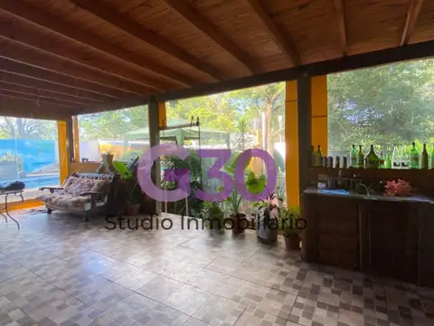Quincho / Casa a la venta Barrio Pellegrini.