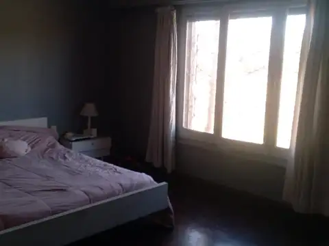 Local en Venta Via Púb.