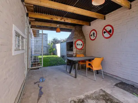 Casa 3 ambientes con 1 baño