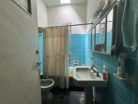 Depto Tipo Casa 6 ambientes con 3 baños