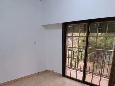 Depto Tipo Casa en Alquiler de 2 ambientes