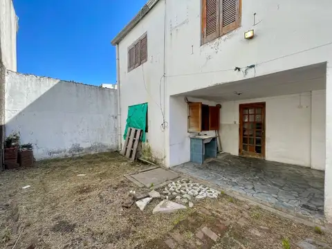 Depto Tipo Casa 4 ambientes con 1 baño