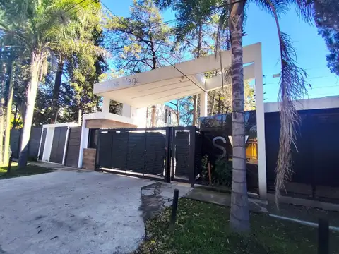 Venta casa 4 ambientes en B°cerrado Santos Vega