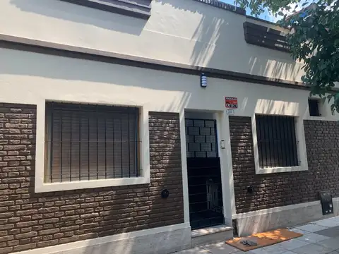 EXCELENTE CASA 3 AMBIENTES CON QUINCHO, PATIO Y TERRAZA