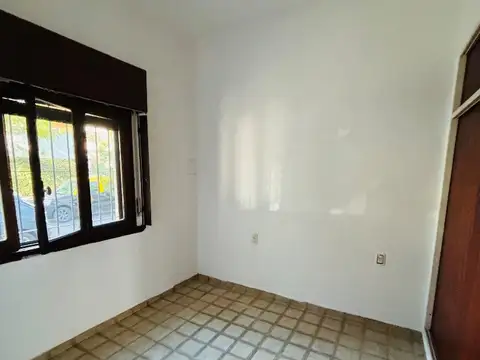 EXCELENTE CASA 3 AMBIENTES CON QUINCHO, PATIO Y TERRAZA