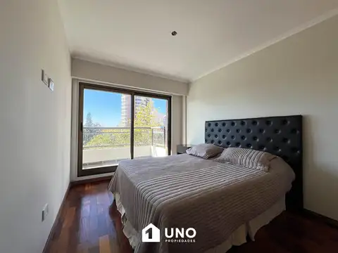 Ayacucho y San Juan - Piso Exclusivo de 3 Dormitorios.