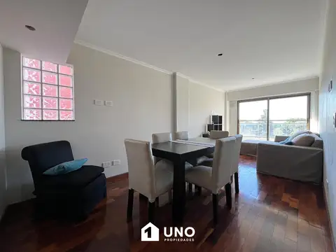 Ayacucho y San Juan - Piso Exclusivo de 3 Dormitorios.