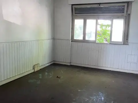 Local en Alquiler Via Pública