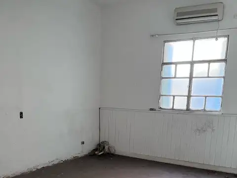 Local en Alquiler en Villa Real, $ 750.000