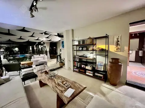 Casa 7 ambientes con 6 baños