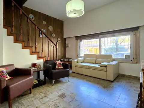 Depto Tipo Casa en Venta en Villa del Parque, USD 199.000
