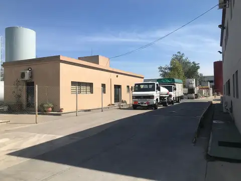 Galpon en Venta en Burzaco, USD 1.950.000