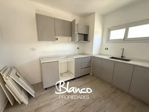 Departamento en Alquiler con 1 cocheras