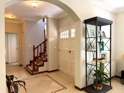 Casa en Venta en La Escondida, USD 580.000