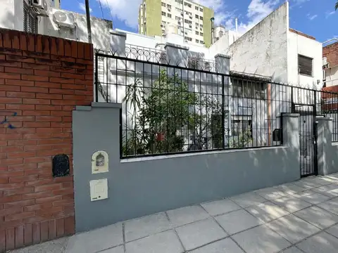 VENTA CASA LOTE PROPIO 3 AMB PATIO Y TERRAZA