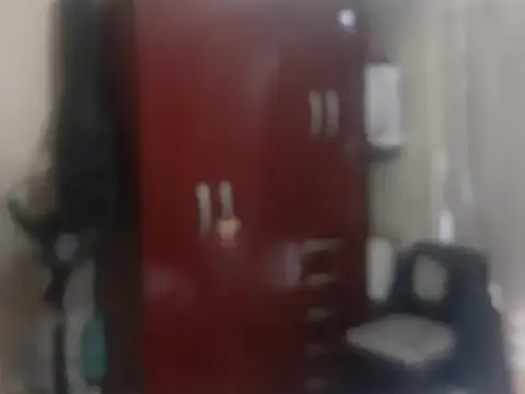 Departamento amplio en 1º piso por escalera