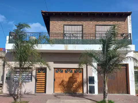 Venta casa multifamiliar 6 ambientes G. Catán