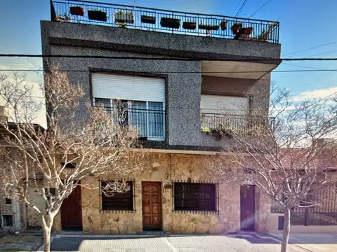 Dos Departamentos De 3 Ambientes Cada Uno Venta En Block