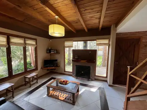 Calle 42 entre Copacabana y Viña del Mar (P113)