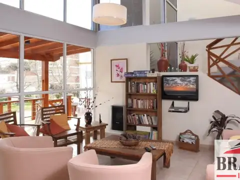 Hotel en Venta en Villa Gesell, USD 350.000