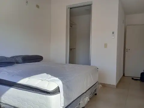 Depto Tipo Casa 4 ambientes con 2 baños