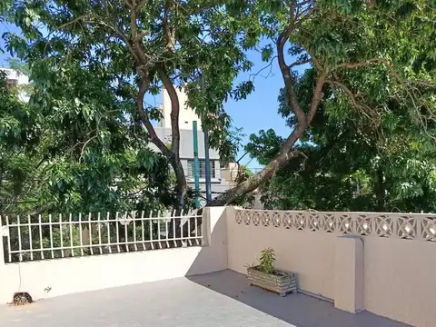 Depto Tipo Casa 4 ambientes con 1 baño