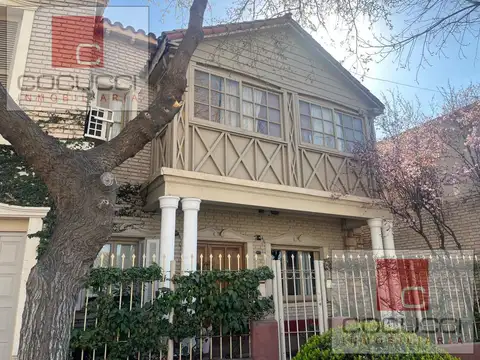 CASA A METROS DE PLANTA UNO