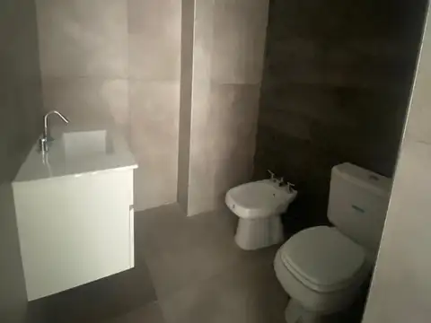 Av. Senador Morón 2100, Piso 1