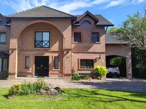 CASA VENTA 6 AMB/PIL/JACUZZY B LA CELINA MASCHWITZ