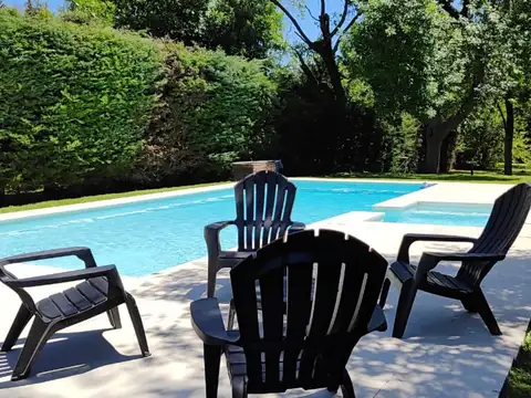 Casa en Venta con 1 cochera