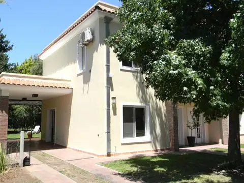 CASA EN MORENO