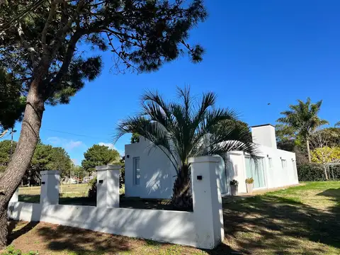 VENTA CASA BARRIO EZCURRA MEDRANO SAN BERNARDO