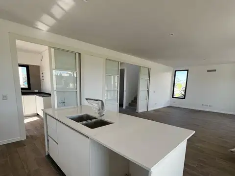 Venta Casa en Vila Marina 2 Villanueva Tigre