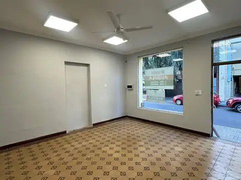 Local en Alquiler en Corrientes, $ 1.200.000
