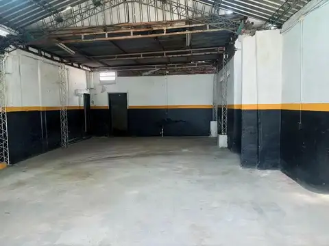 GALPON/DEPOSITO AYOLAS 65 BIS 106m2