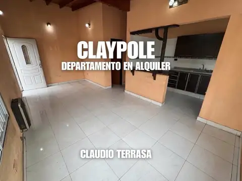 Departamento de tres ambientes en planta alta