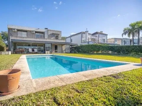 Casa en Venta en San Isidro Labrador, USD 529.000