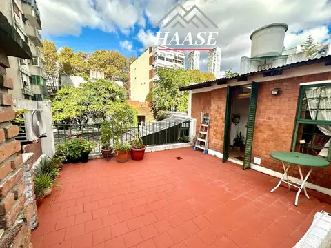 Paraguay 5200, Piso PB