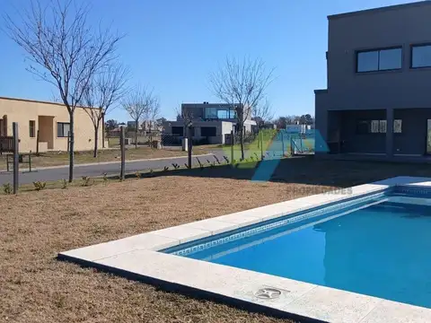 Casa en Alquiler de 3 dormitorios