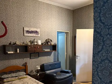 Caseros 25
