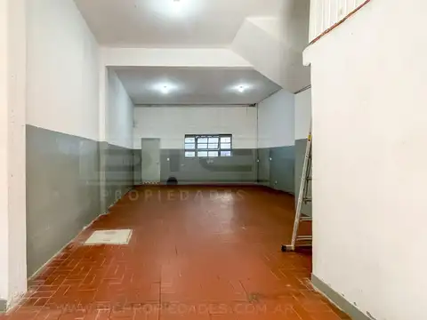 San Lorenzo al 4600 entre Mitre y Sargento Cabral