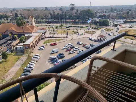 Departamento de 3 Ambientes con Balcón en Tigre Centro