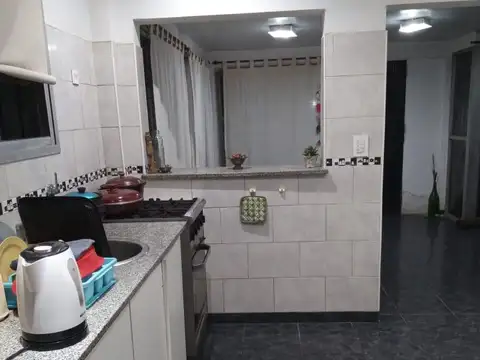 Casa en Venta con 4 cocheras