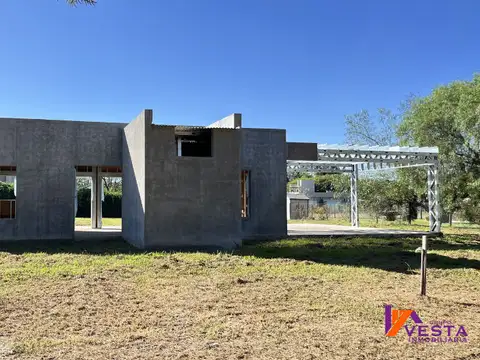 CLUB DE CAMPO SANTA APOLONIA- TERRENO CON CONSTRUCCION- VENTA-CERRILLOS