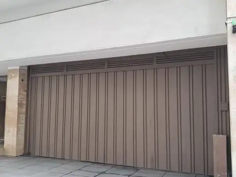 VENTA COCHERA ZONA ESTRATEGICA