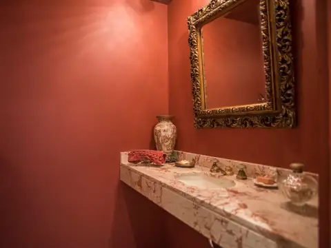 Departamento 7 ambientes con 3 baños