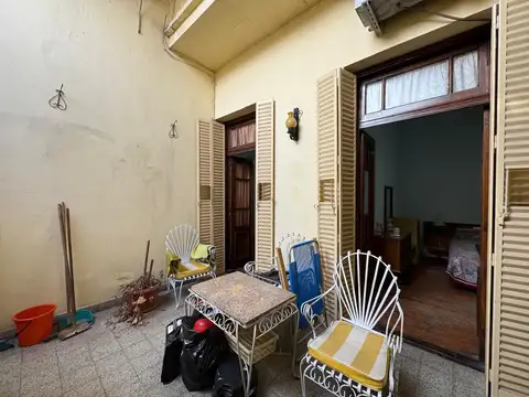 Depto Tipo Casa en Venta en Flores, USD 130.000