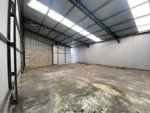 Galpon en Alquiler en Burzaco, $ 840.000