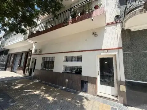 VENTA PH 3 AMBIENTES C/QUINCHO Y PARRILLA - MATADEROS CABA