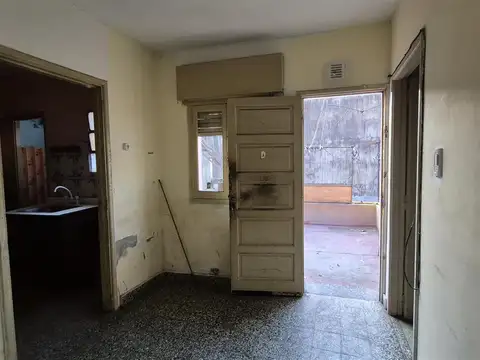 PH 2 amb. en venta, primer piso con patio y terraza. Villa Martelli